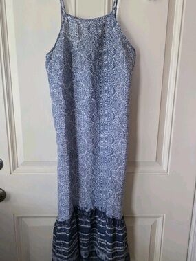 Knox Rose Light Blue Patterned Maxi Dress with Navy Hem